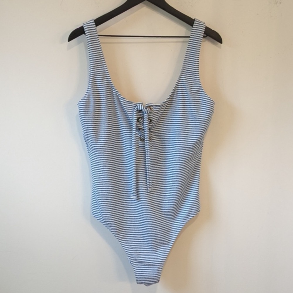 J.‎ Crew size 16 Lace-Up One Piece Swimsuit White Blue in faded stripe